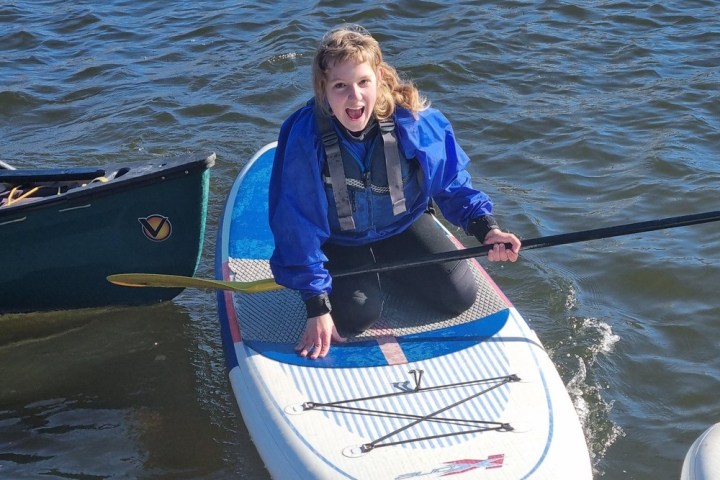 a small boat in a body of water