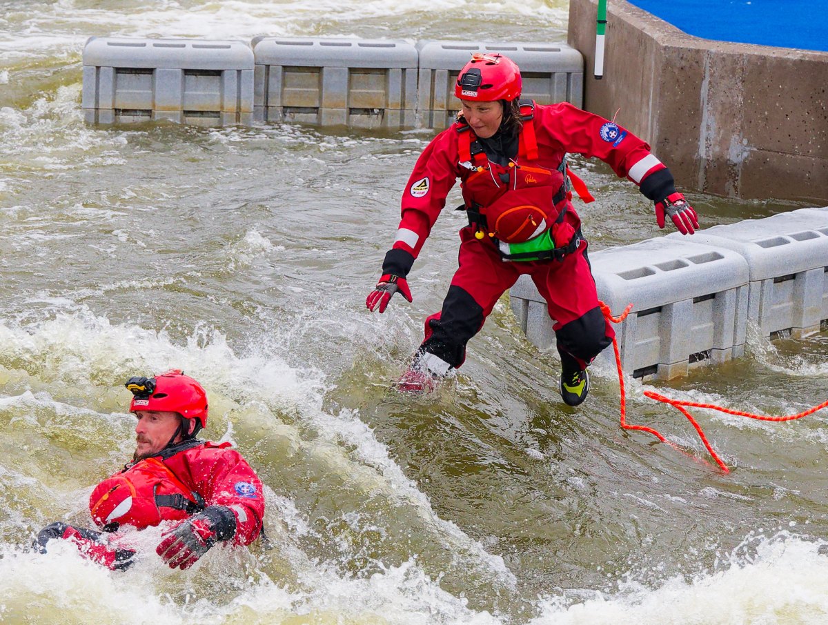 1376 White water rescue
